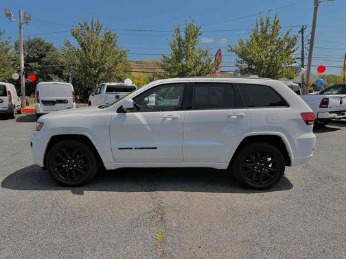 2020 Jeep Grand Cherokee Altitude