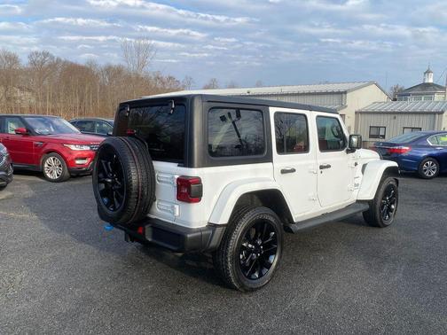2023 Jeep Wrangler 4xe Sahara