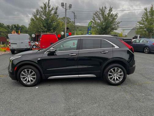2023 Cadillac XT4 Premium Luxury