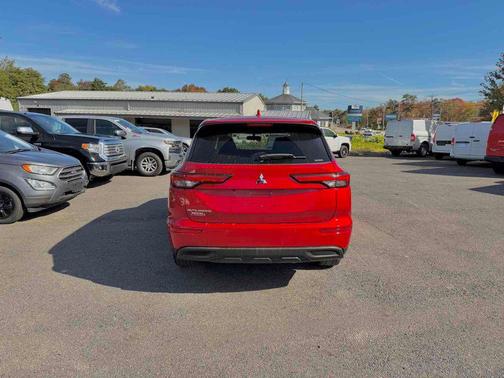 2022 Mitsubishi Outlander ES 2.5 S-AWC