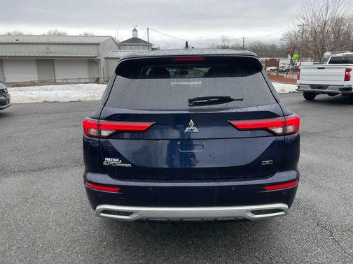 2023 Mitsubishi Outlander SE Special Edition 2WD