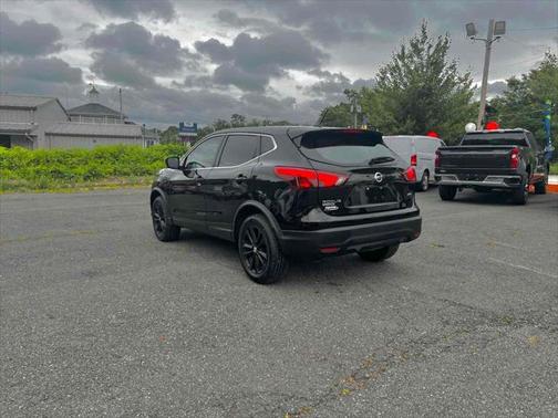 2017 Nissan Rogue Sport S