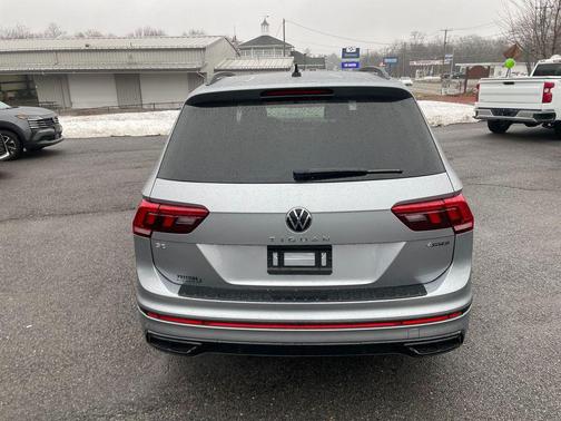 2024 Volkswagen Tiguan 2.0T SE R-Line Black 4MOTION