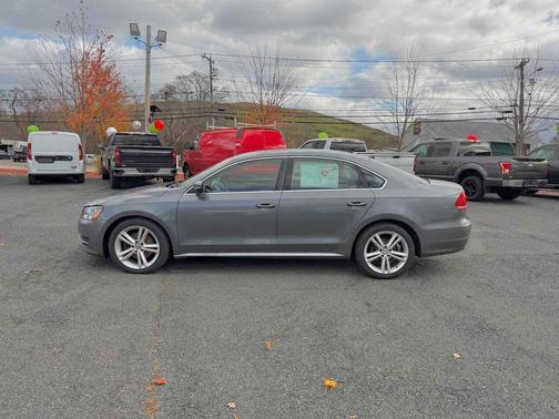 2014 Volkswagen Passat 2.5L SE