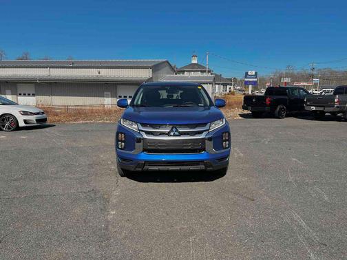 2023 Mitsubishi Outlander Sport SE