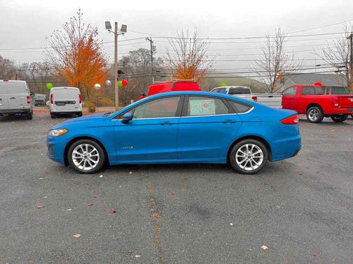2019 Ford Fusion Hybrid SE