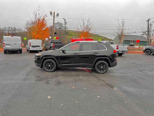 2018 Jeep Cherokee Latitude