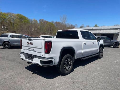Summit White 2021 GMC Sierra 1500 AT4