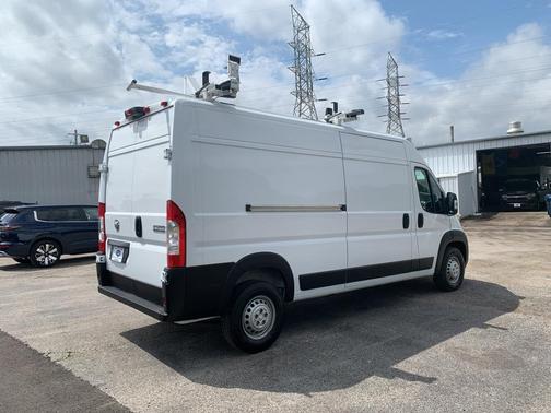 Bright White Clearcoat 2024 RAM ProMaster 2500 Tradesman