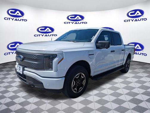 2022 Ford F-150 Lightning XLT