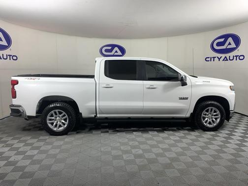 Silver Ice Metallic 2020 Chevrolet Silverado 1500 LT