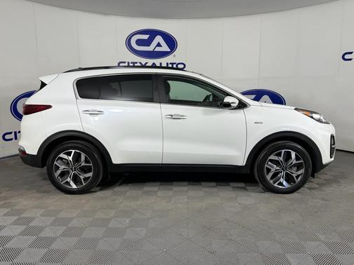 2022 Kia Sportage EX