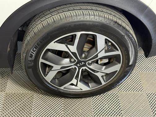 2022 Kia Sportage EX
