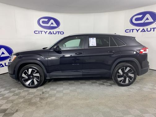 2025 Volkswagen Atlas Cross Sport 2.0T SE w/Technology 4MOTION