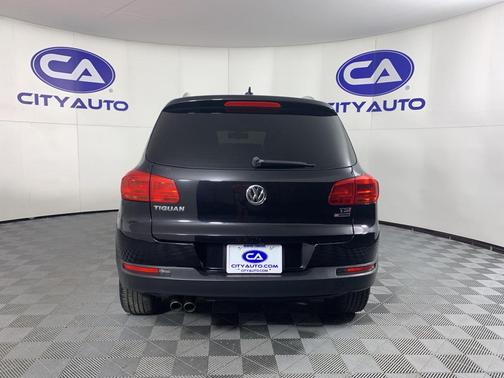 2017 Volkswagen Tiguan 2.0T Wolfsburg Edition