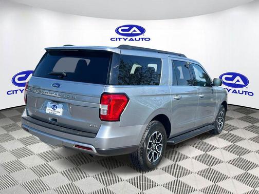 Iconic Silver Metallic 2024 Ford Expedition Max XLT