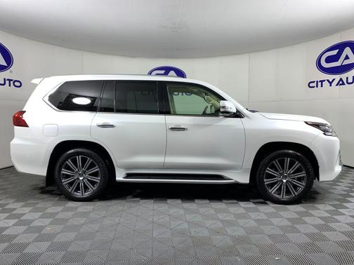 Starfire Pearl 2016 Lexus LX 570 Base