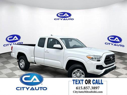 2017 Toyota Tacoma SR