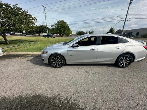 2021 Chevrolet Malibu FWD RS