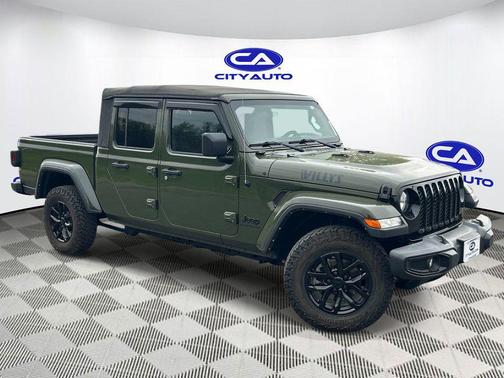 2021 Jeep Gladiator Sport