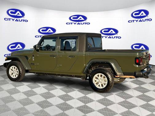 2021 Jeep Gladiator Sport