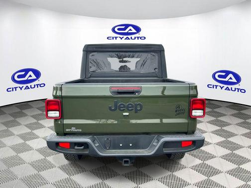 2021 Jeep Gladiator Sport