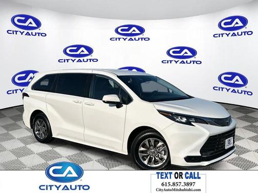 2024 Toyota Sienna LE