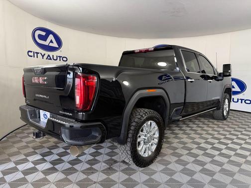 2023 GMC Sierra 2500 Denali