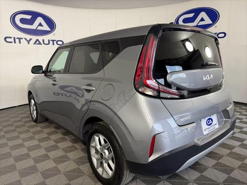 2024 Kia Soul LX