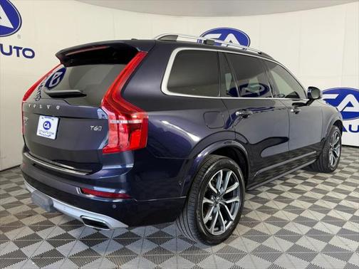 2019 Volvo XC90 T6 Momentum