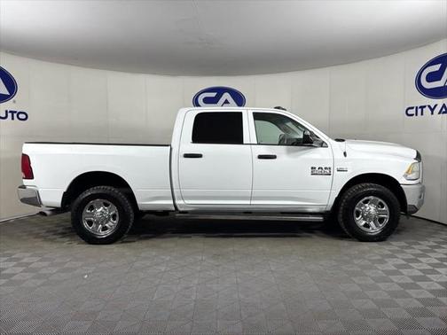 2017 RAM 2500 Tradesman Crew Cab 4x2 6'4' Box
