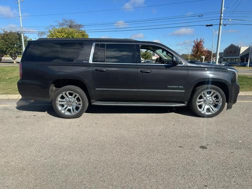 2020 GMC Yukon XL SLT