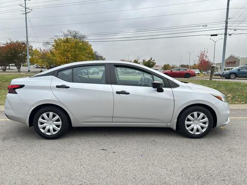2021 Nissan Versa 1.6 S