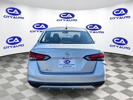 2021 Nissan Versa 1.6 S