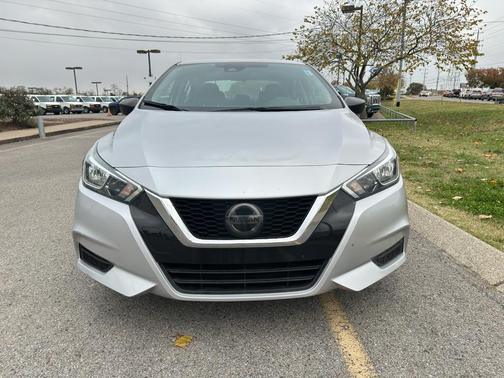 2021 Nissan Versa 1.6 S