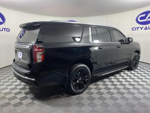 2021 Chevrolet Suburban LT