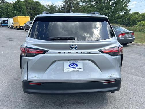 Celestial Silver Metallic 2021 Toyota Sienna LE