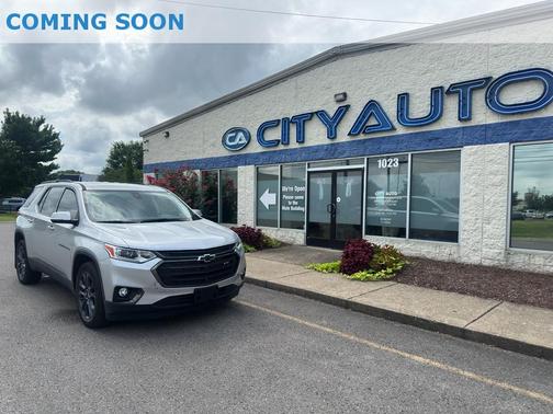 Silver Ice Metallic 2021 Chevrolet Traverse RS
