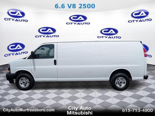 2022 GMC Savana 2500 Work Van