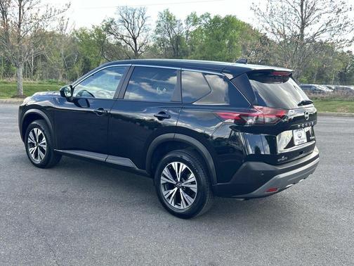 Super Black 2023 Nissan Rogue SV