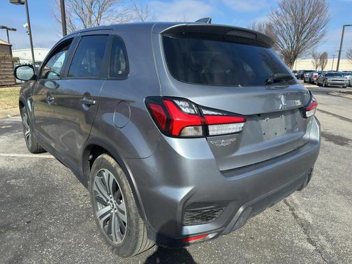 2024 Mitsubishi Outlander Sport SE