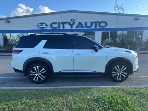2024 Nissan Pathfinder Platinum 4WD