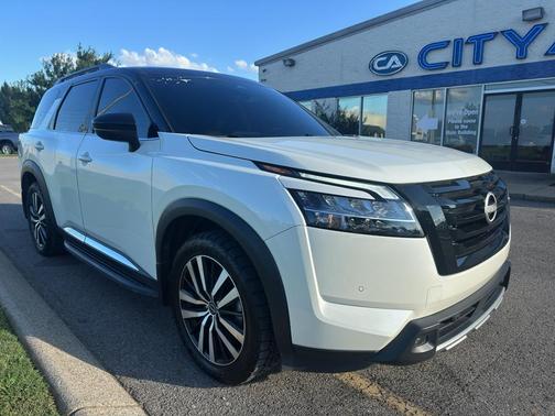 2024 Nissan Pathfinder Platinum 4WD