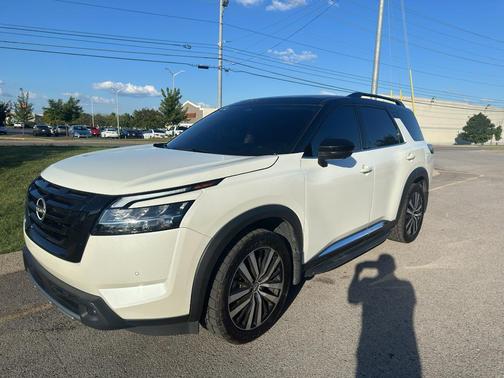 2024 Nissan Pathfinder Platinum 4WD