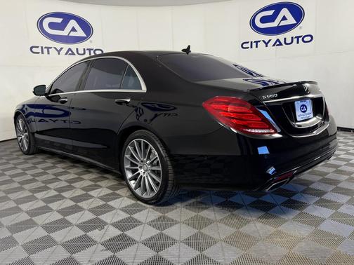 2016 Mercedes-Benz S-Class S550
