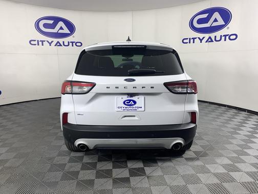 Oxford White 2021 Ford Escape SE