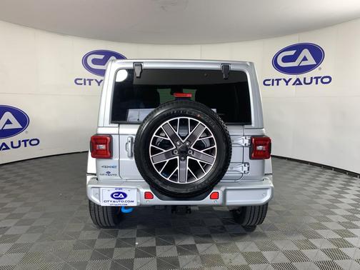 Silver Zynith Clearcoat 2023 Jeep Wrangler 4xe Sahara High Altitude