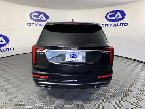 Stellar Black Metallic 2022 Cadillac XT6 Premium Luxury FWD