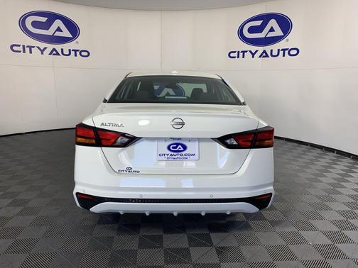 2025 Nissan Altima SV FWD