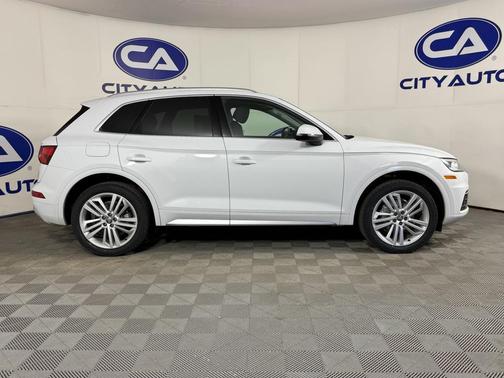 2019 Audi Q5 2.0T Premium Plus